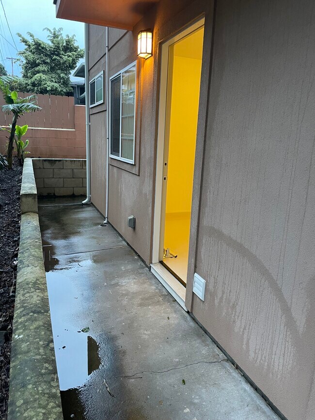 Foto del edificio - 648 Walea Pl