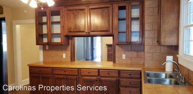 Foto del edificio - 4 br, 2 bath House - 217 Charlotte Ave
