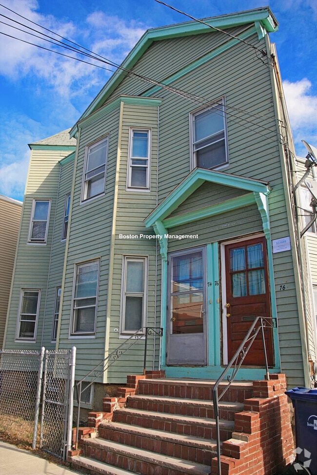 Building Photo - 74 Hano St