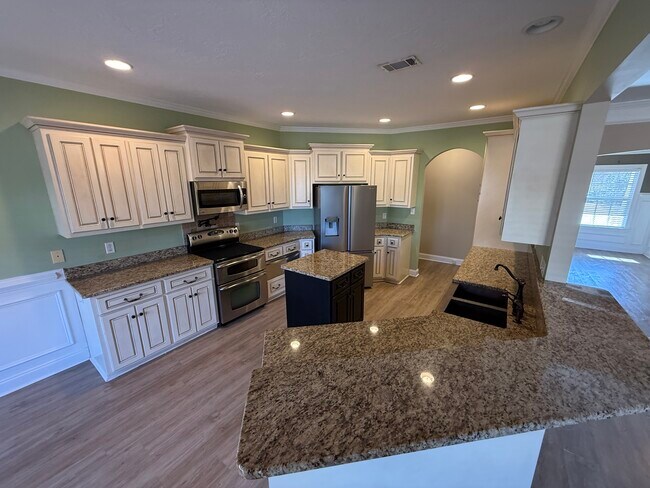 Building Photo - 1165 Indian Springs Trail