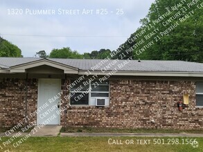 Building Photo - 1320 Plummer St