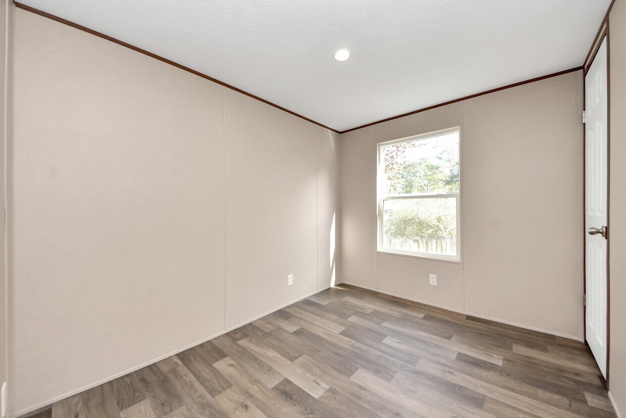 Foto del edificio - 13718 Brigadier Dr