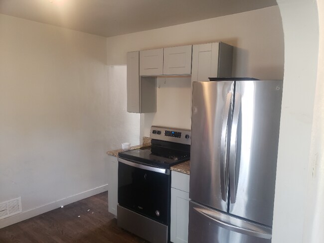 Foto del edificio - 2105 E Willamette Ave