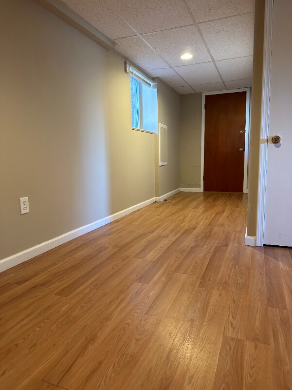 Foto del edificio - 338 N Main St