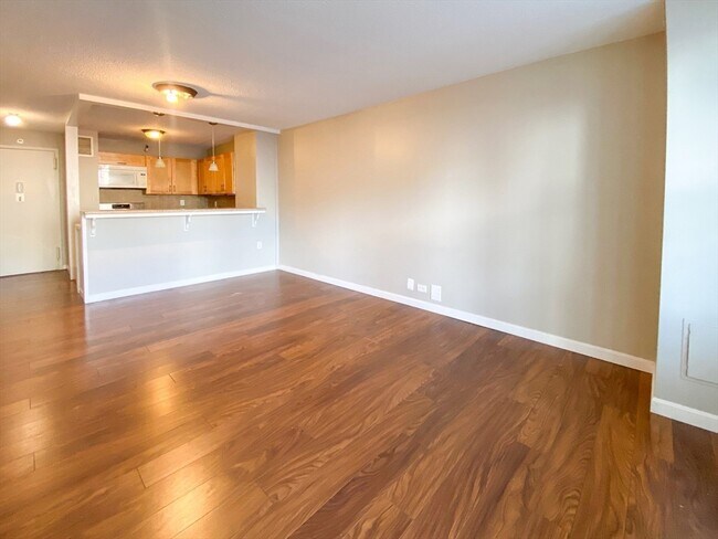 Building Photo - 151 Tremont St