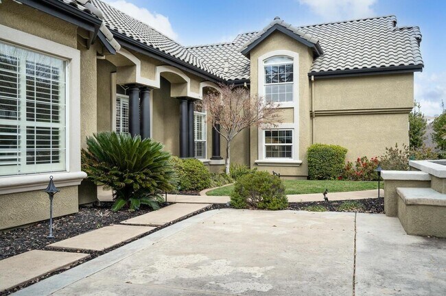 Building Photo - 3340 Beatty Dr