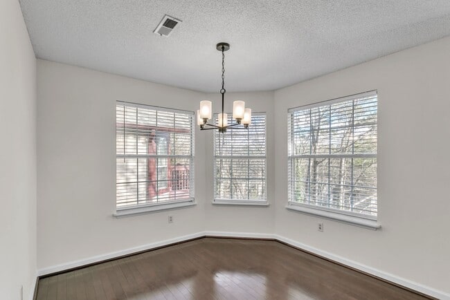 Building Photo - 612 Cypress Pointe St