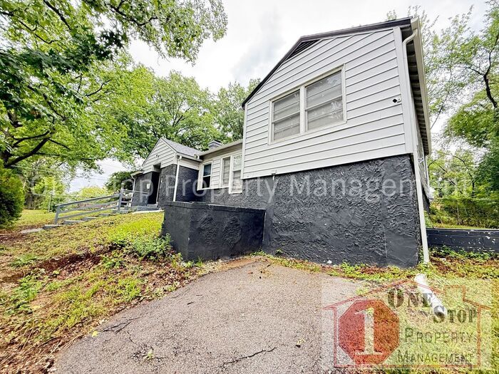 Foto principal - Beautiful 3 Bedroom 1.5 Bathroom Home in K...