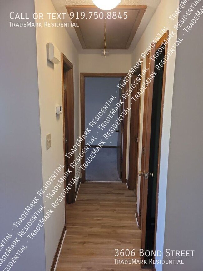 Building Photo - 3606 Bond St