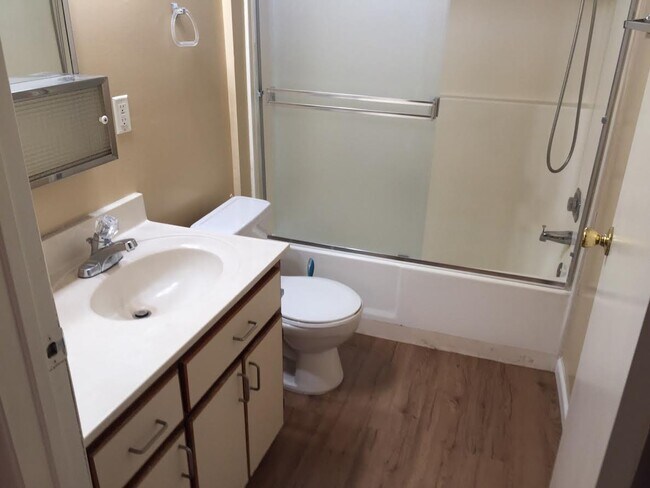 Foto del edificio - 6842 Valmont St