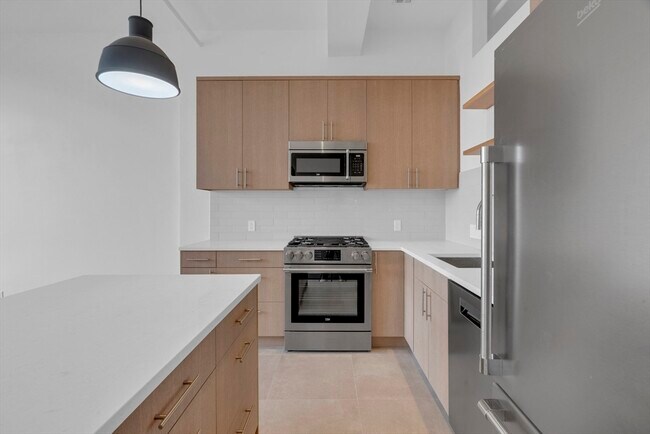 Foto del edificio - 70-72-72 Northampton St
