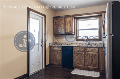 Building Photo - 1705 Baylor Ave