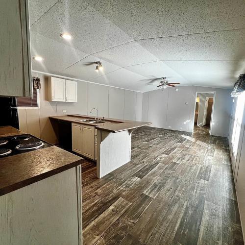 Building Photo - 204 Sparrow Dr