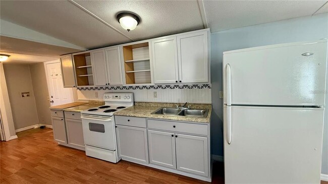 Building Photo - 639 Ellison Pkwy