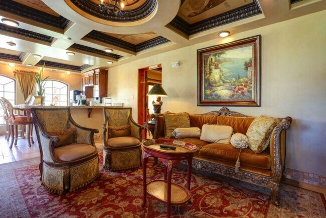 Building Photo - 935 Beachview Dr