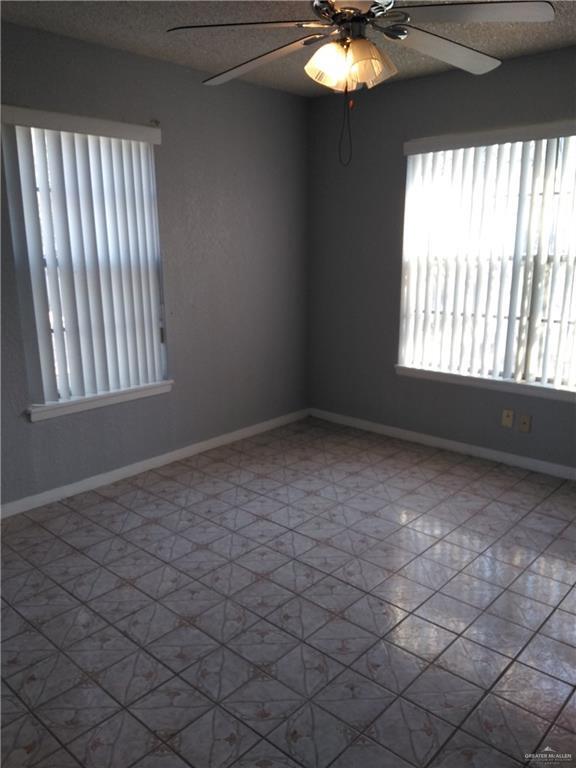Building Photo - 3930 Los Ebanos Rd