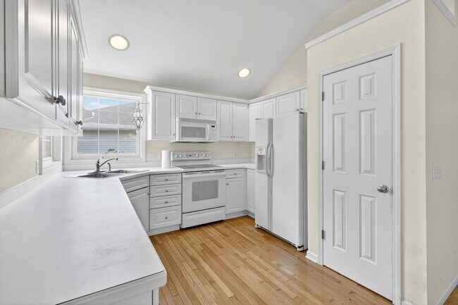 Foto del edificio - Heathercove Place