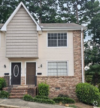 Building Photo - 2715 Southbury Cir