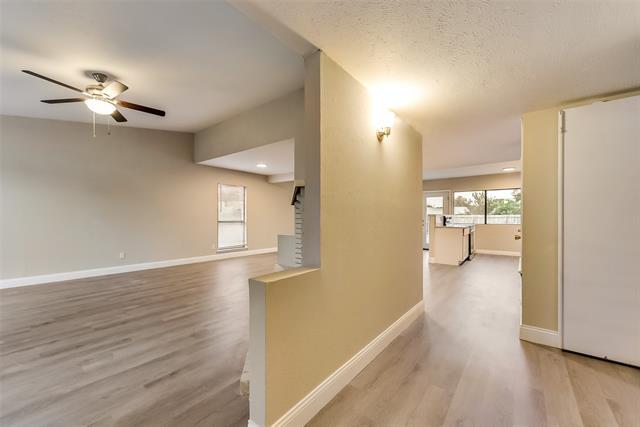 Building Photo - 441 Willow Springs Dr