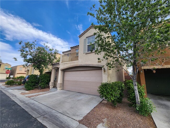 Building Photo - 9215 Onesto Ave