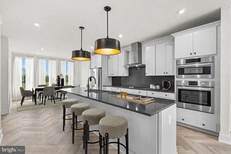 Building Photo - 13916 Aviation Pl