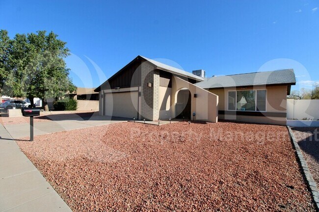 Foto del edificio - 13421 N 24th Ave
