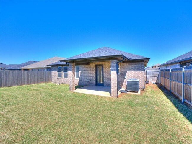 Building Photo - 16128 Quiet Storm Dr