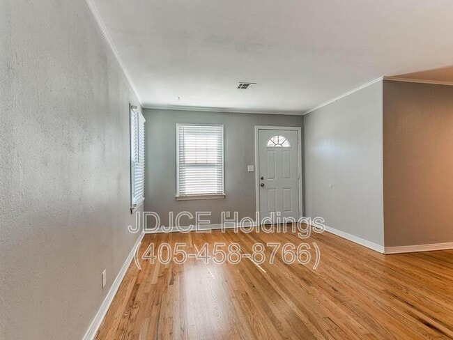 Foto del edificio - 513 E Northrup Dr