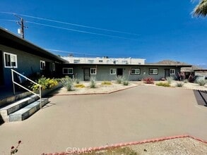 Building Photo - 36947 Melrose Dr
