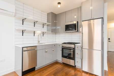 Foto principal - 1552 W Monroe St