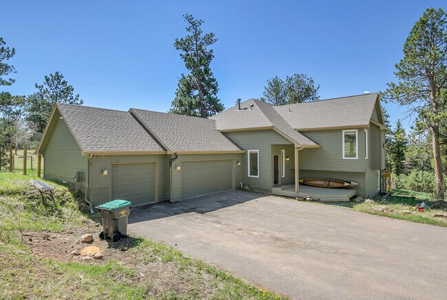 Foto del edificio - 33628 Berg Ln
