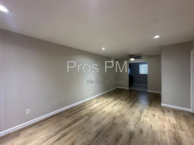 Interior Photo - Reiger Park Apartments