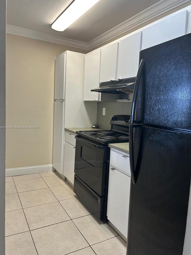 Foto del edificio - 6955 NW 186th St