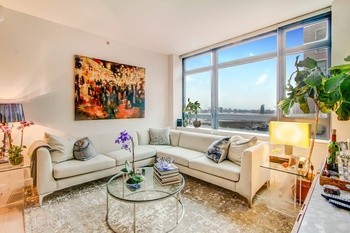 Foto del edificio - 42-34 24th St