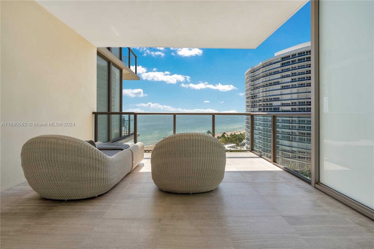 Foto principal - 9703 Collins Ave