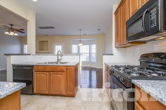 Foto del edificio - 3006 Gale Ct