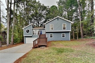 Building Photo - 2816 Quinbery Dr