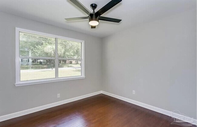 Foto del edificio - 635 W Lee St