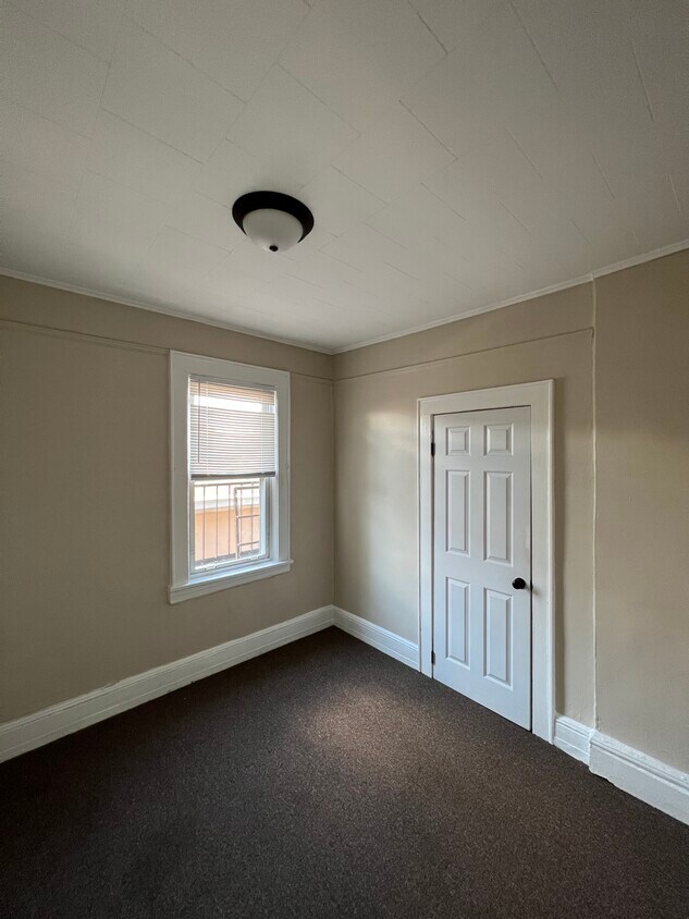 127 Jewell St Unit 8, Garfield, NJ 07026 Apartments in Garfield, NJ