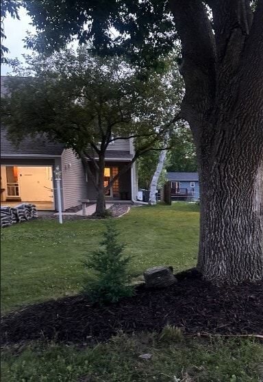 Building Photo - 121 Woodview Dr