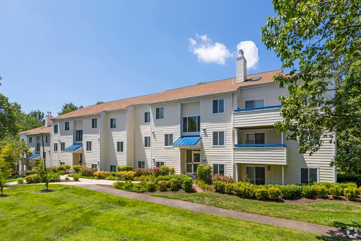 Primary Photo - West Woods Apartments