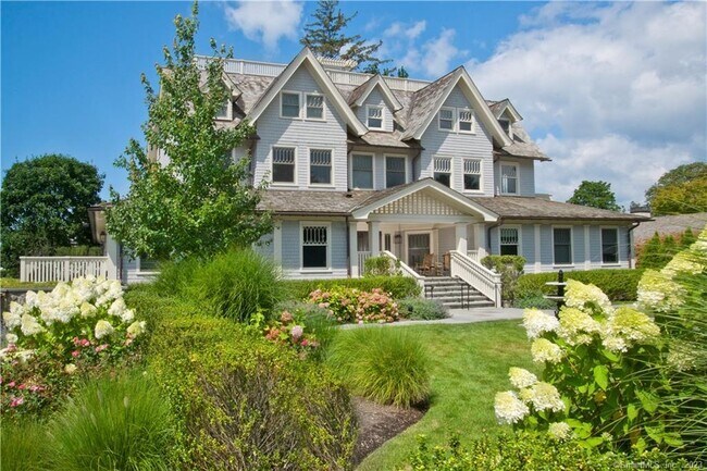 Foto del edificio - 165 Shore Rd