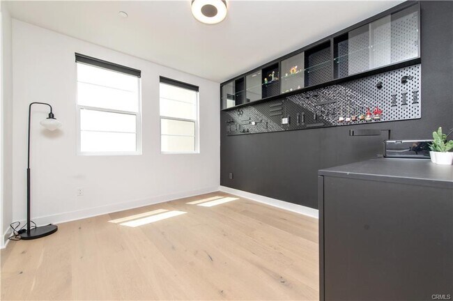 Building Photo - 146 Yugen