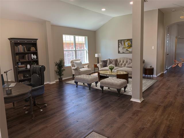 Foto del edificio - 9121 Oldwest Trail