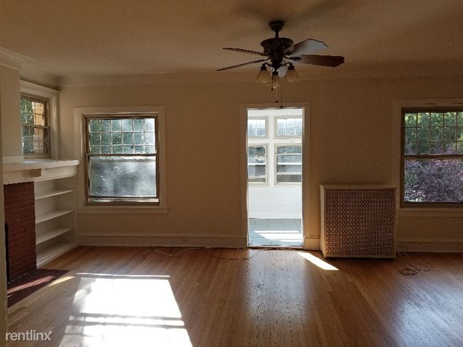Foto del edificio - 5629 N Kenmore Ave