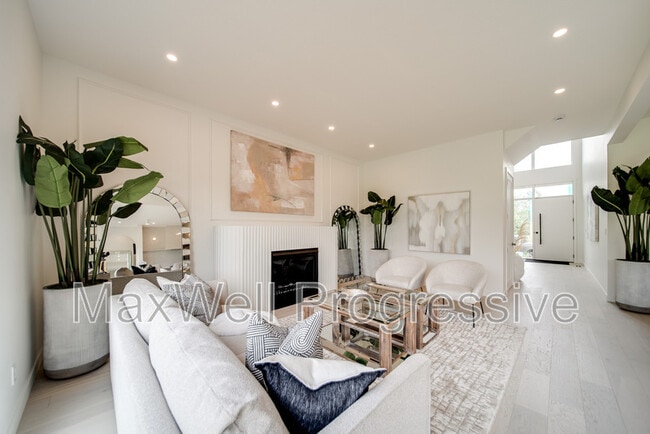 Building Photo - 6090 Crawford Dr SW