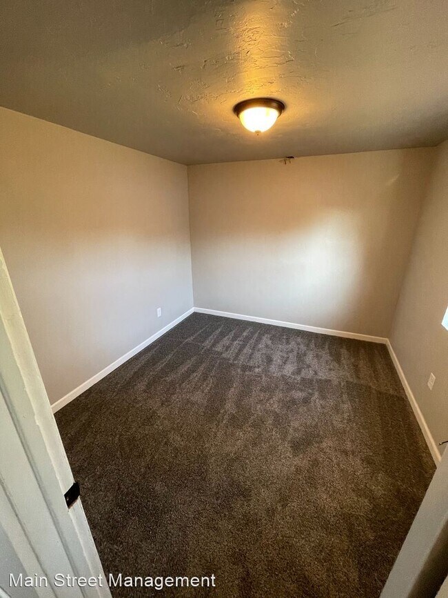 Building Photo - 3 br, 1 bath House - 1065 Abrams St.