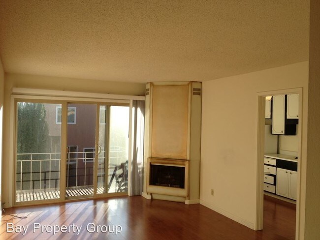 Building Photo - 1467 7th Ave