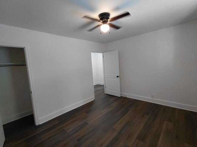Building Photo - 129 Hendrix St