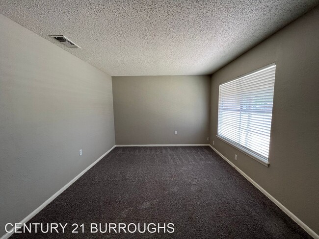 Building Photo - 3 br, 1 bath House - 4418 Avenida Prima